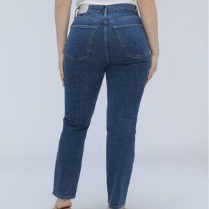 Everlane The Original Curvy Cheeky Jean in Washed Midnight